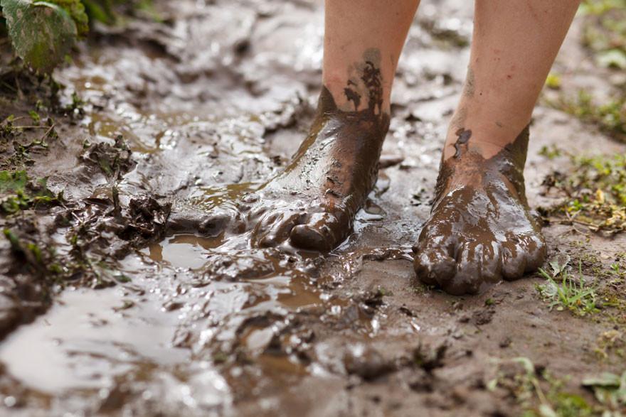 Mineral clays... the dirty little secret for fabulous skin (sshhh!)