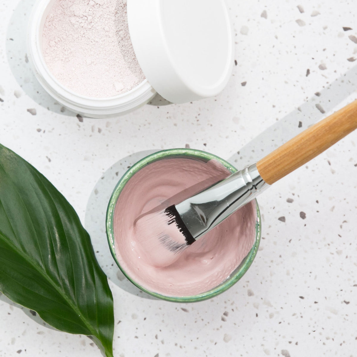 'Pig-In-Mud' Mineral Mask